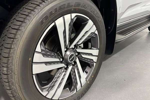 2025 Isuzu MU-X X-TERRAIN