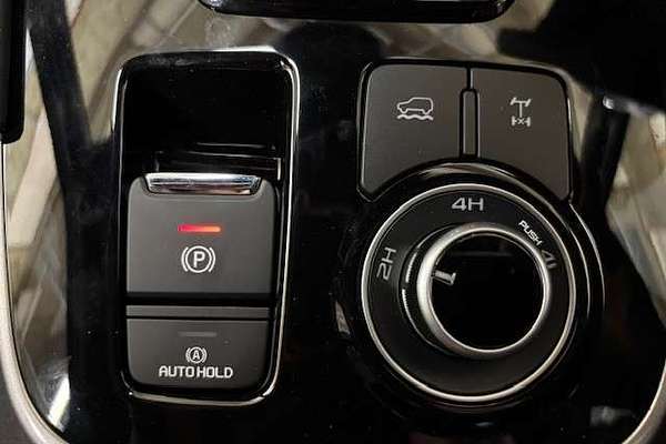 2025 Isuzu MU-X X-TERRAIN