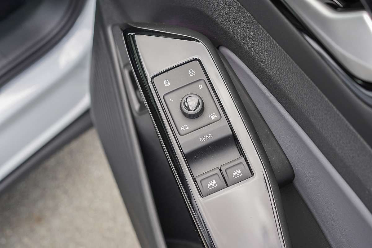 2025 Volkswagen ID.4 Pro E2