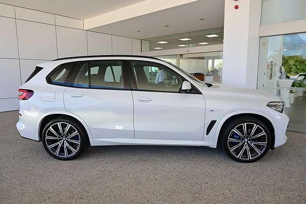 2022 BMW X5 xDrive30d M Sport G05