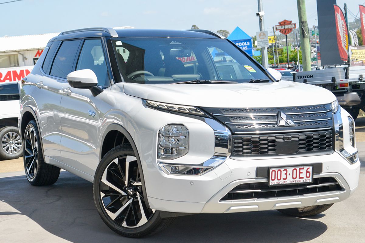 2024 Mitsubishi Outlander PHEV Exceed Tourer ZM
