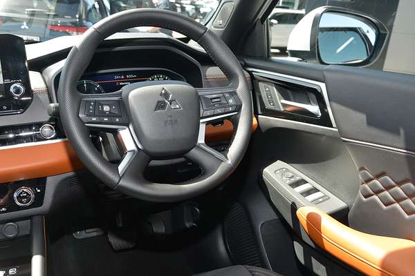 2024 Mitsubishi Outlander PHEV Exceed Tourer ZM