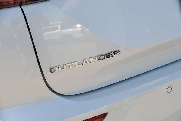 2024 Mitsubishi Outlander PHEV Exceed Tourer ZM
