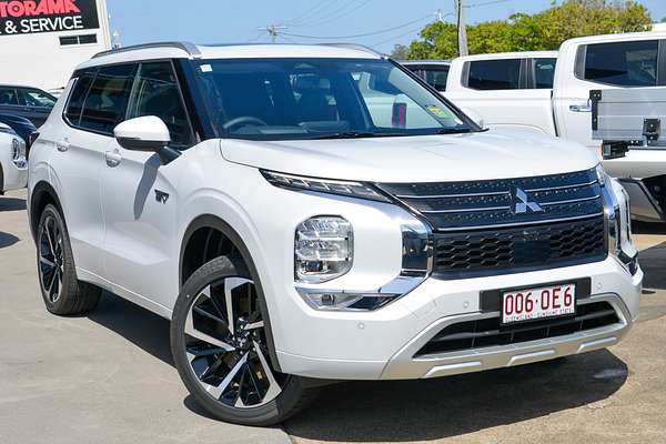 2024 Mitsubishi Outlander PHEV Exceed ZM