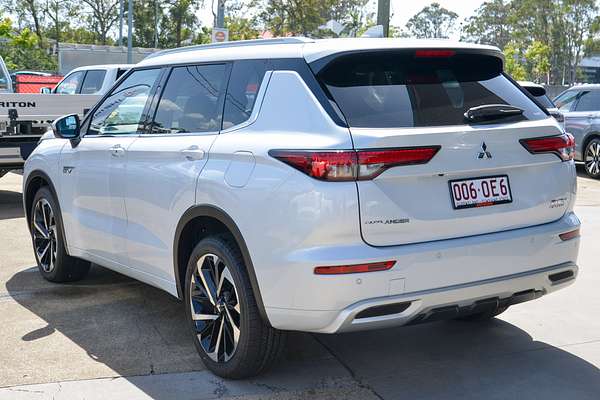 2024 Mitsubishi Outlander PHEV Exceed ZM
