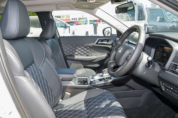 2024 Mitsubishi Outlander PHEV Exceed ZM