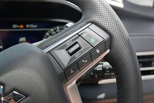 2024 Mitsubishi Outlander PHEV Exceed ZM