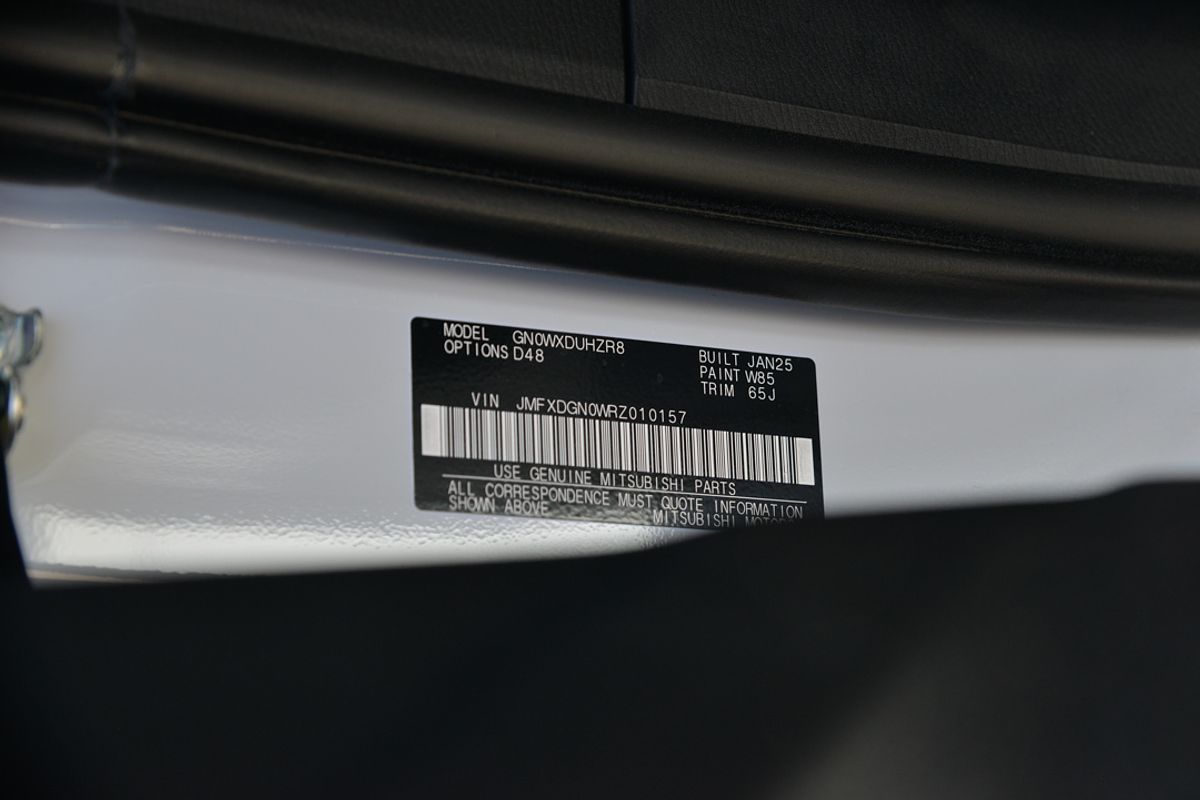 2024 Mitsubishi Outlander PHEV Exceed ZM