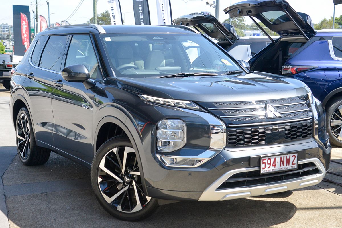 2025 Mitsubishi Outlander PHEV Exceed ZM
