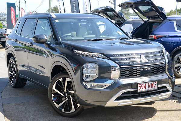 2025 Mitsubishi Outlander PHEV Exceed ZM