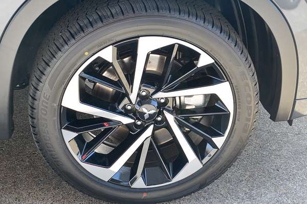 2025 Mitsubishi Outlander PHEV Exceed ZM