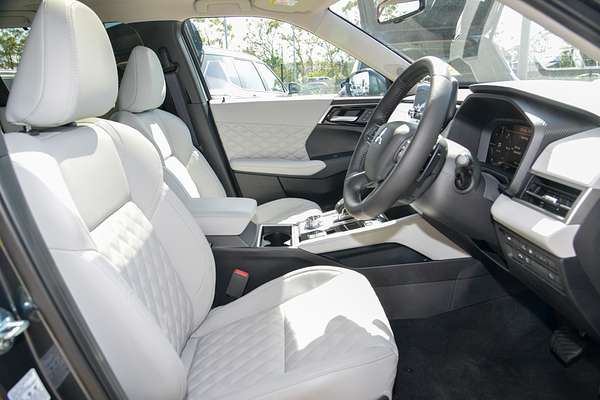 2025 Mitsubishi Outlander PHEV Exceed ZM