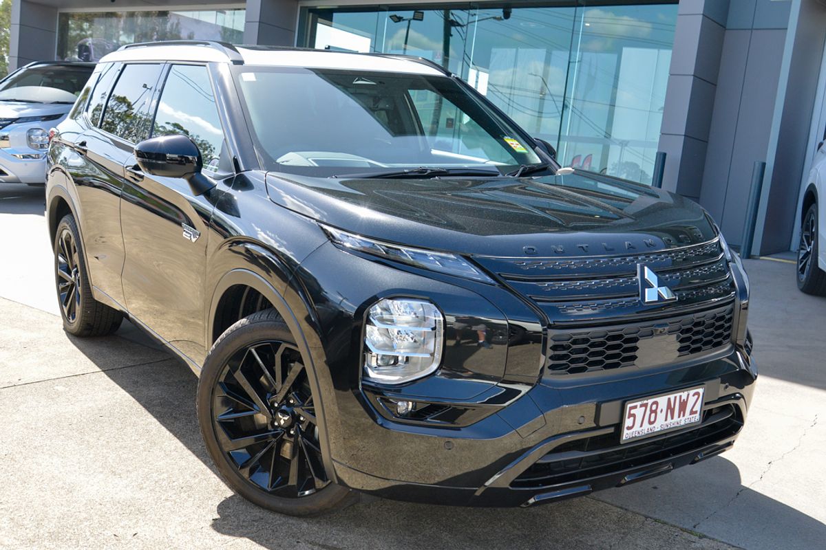 2024 Mitsubishi Outlander PHEV GSR ZM