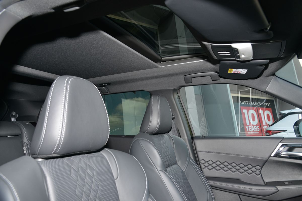 2024 Mitsubishi Outlander PHEV GSR ZM