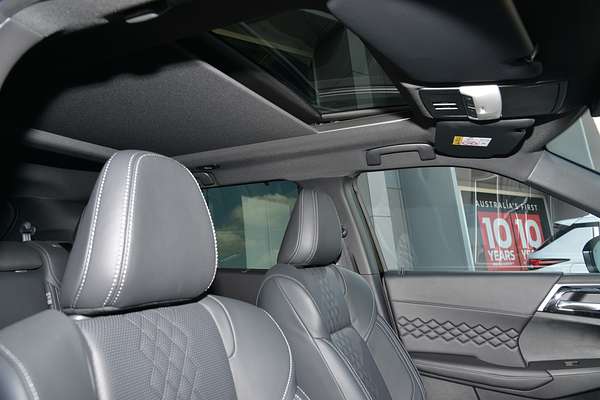 2024 Mitsubishi Outlander PHEV GSR ZM