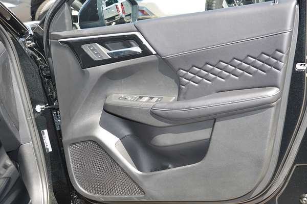 2024 Mitsubishi Outlander PHEV GSR ZM