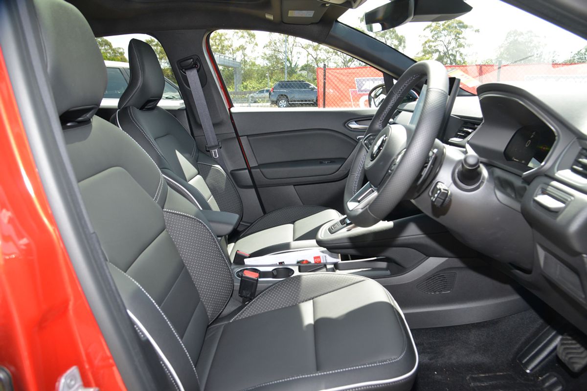 2025 Mitsubishi ASX Exceed XE