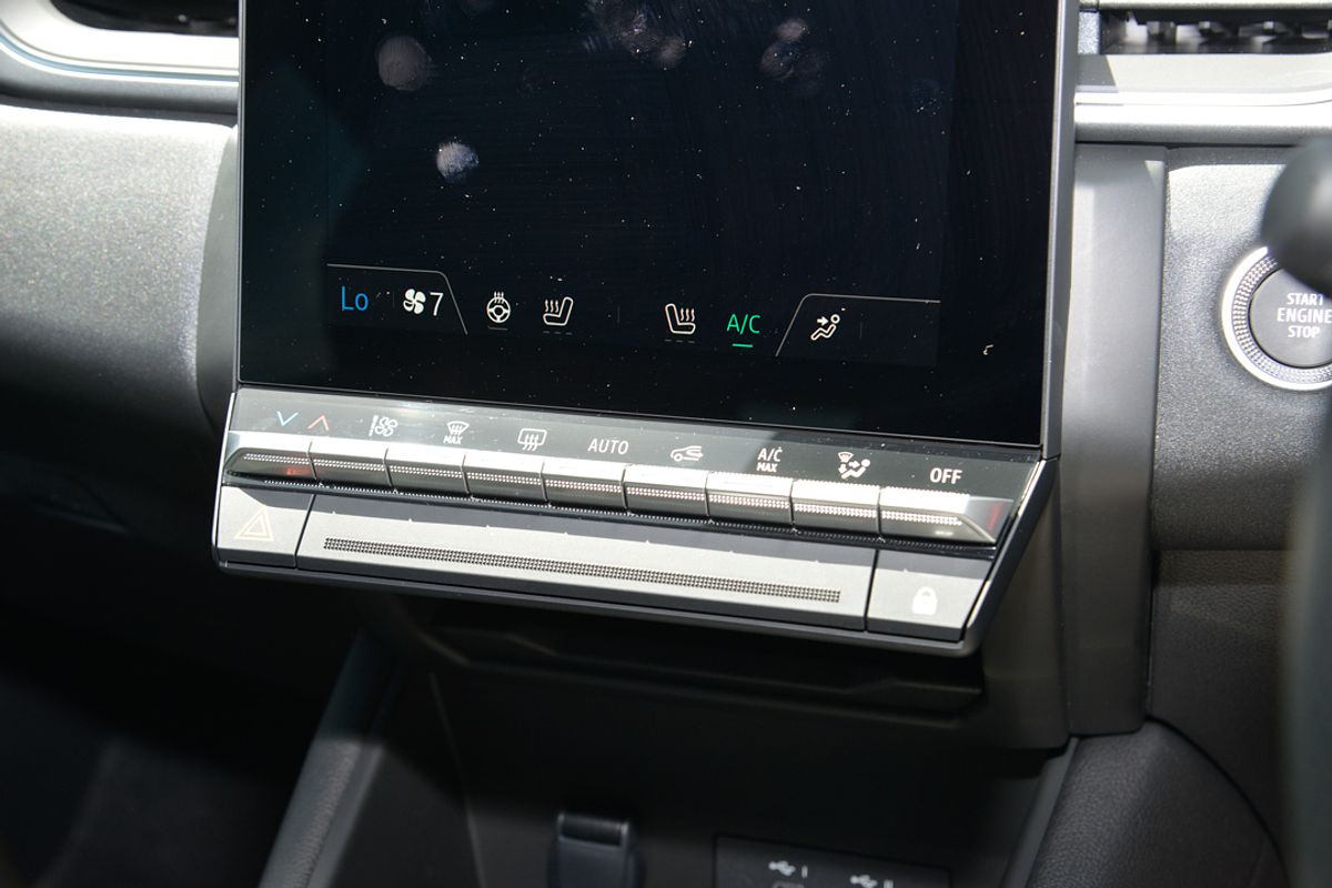 2025 Mitsubishi ASX Exceed XE