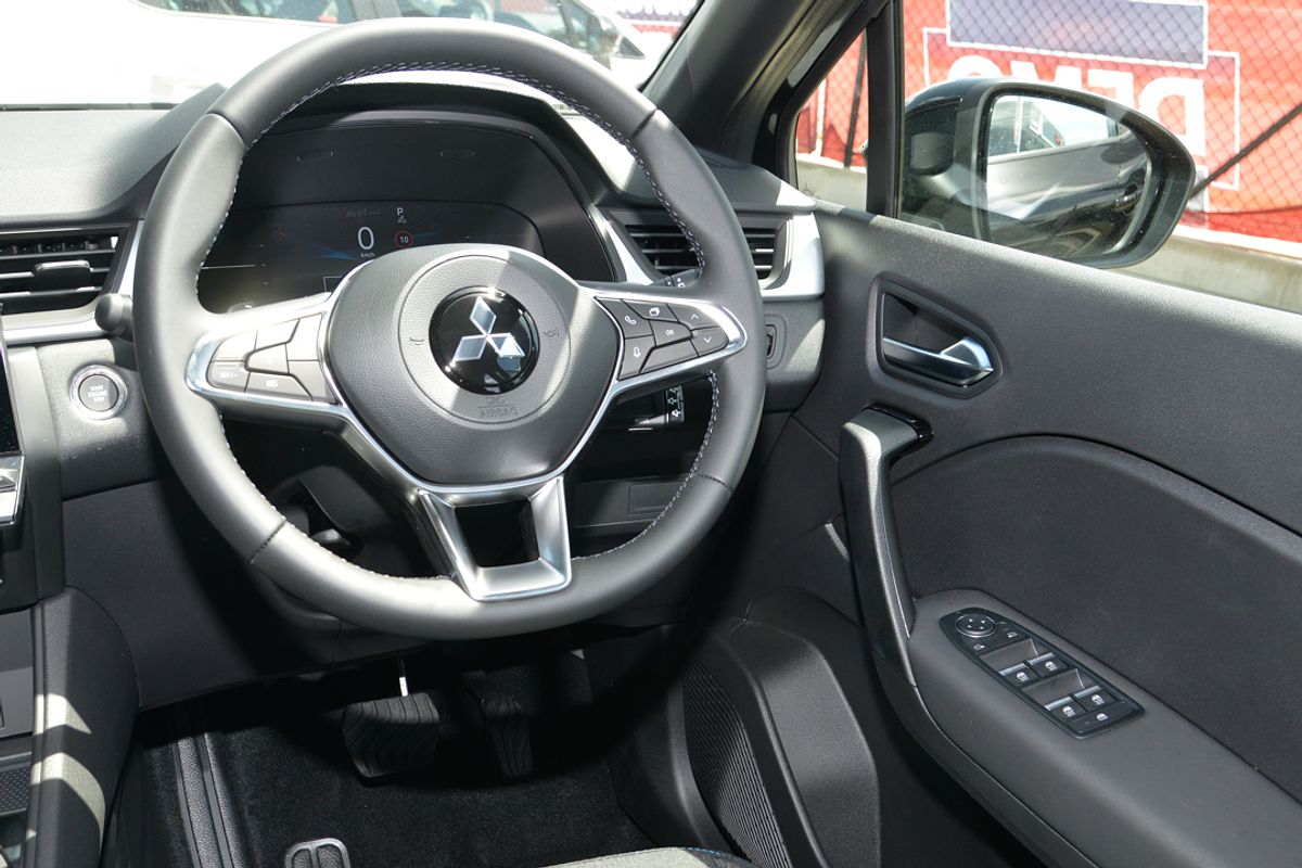 2025 Mitsubishi ASX LS XE