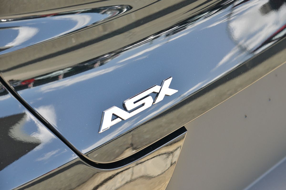 2025 Mitsubishi ASX LS XE