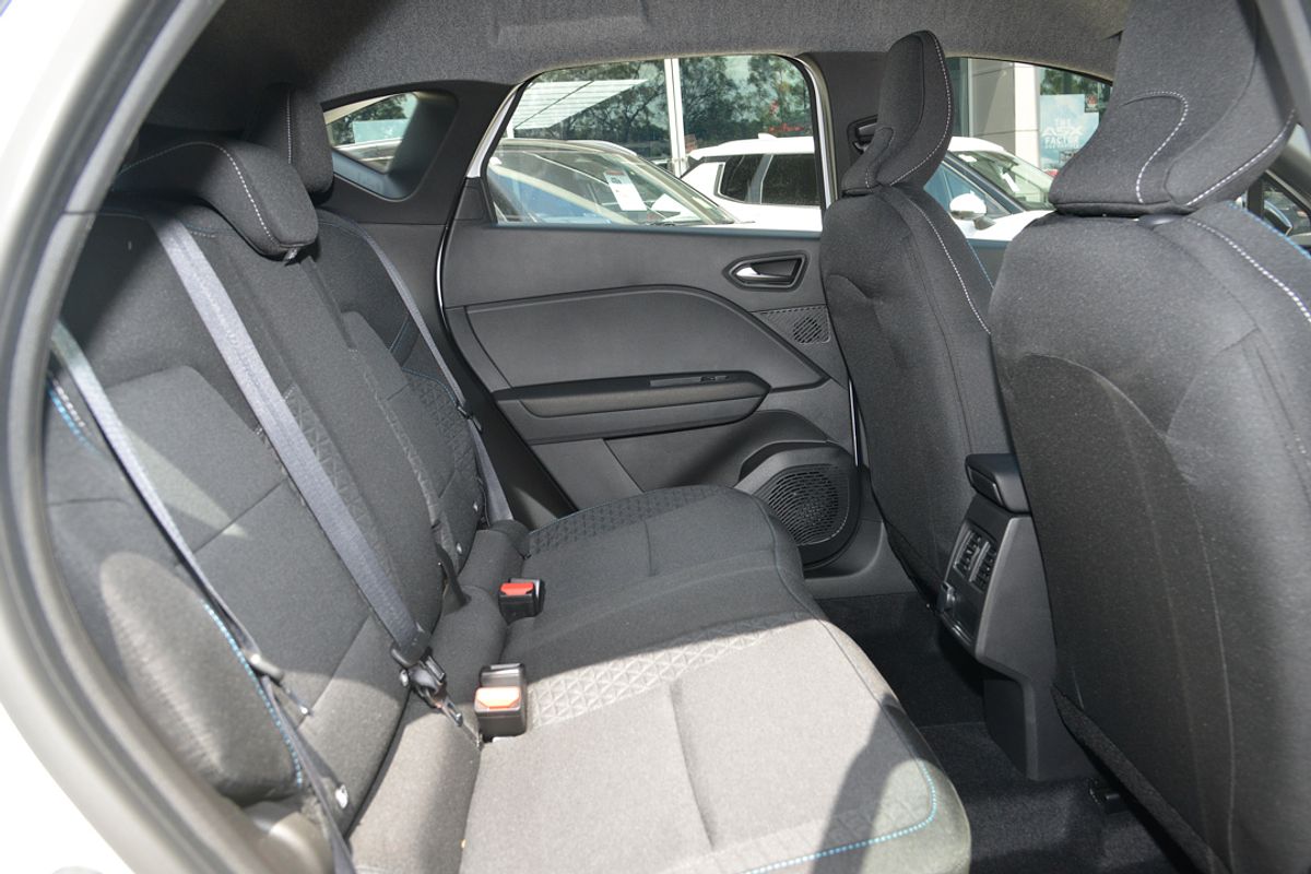 2025 Mitsubishi ASX LS XE