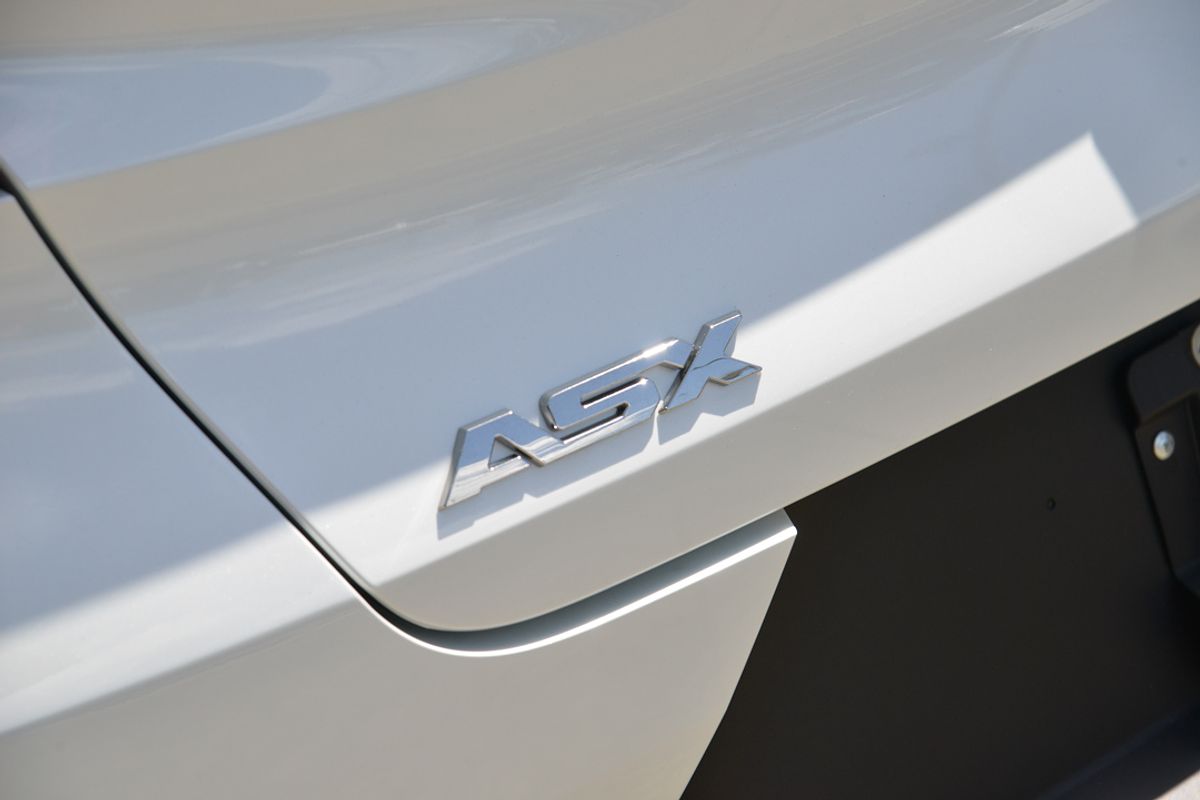 2025 Mitsubishi ASX LS XE