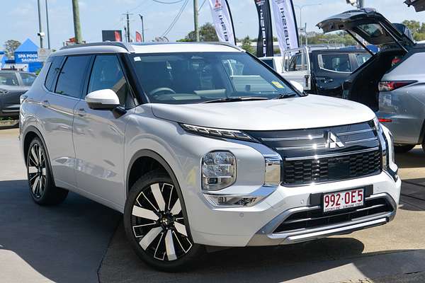 2025 Mitsubishi Outlander Exceed ZM