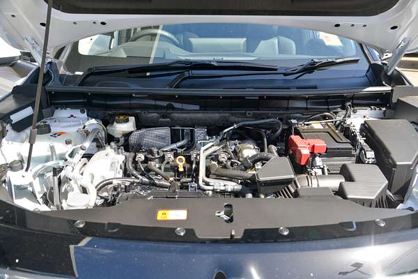 2025 Mitsubishi Outlander Exceed ZM