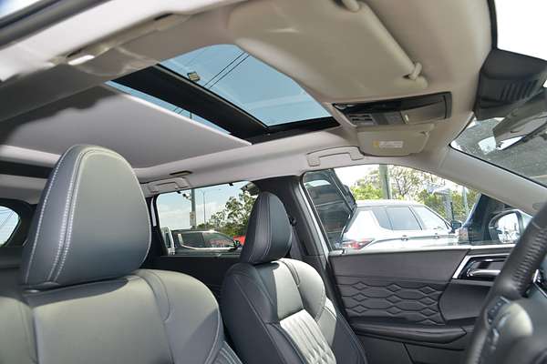 2025 Mitsubishi Outlander Exceed ZM