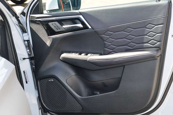 2025 Mitsubishi Outlander Exceed ZM