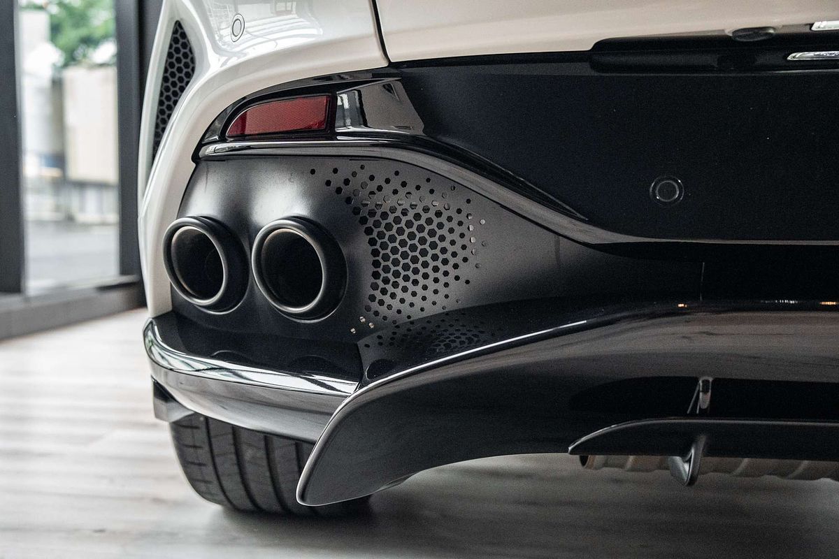 2025 Aston Martin DBX 707