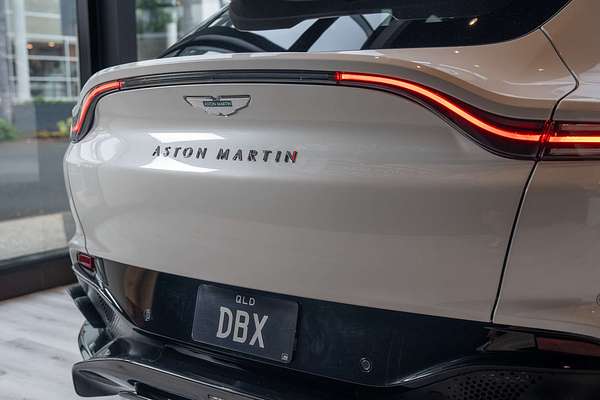 2025 Aston Martin DBX 707