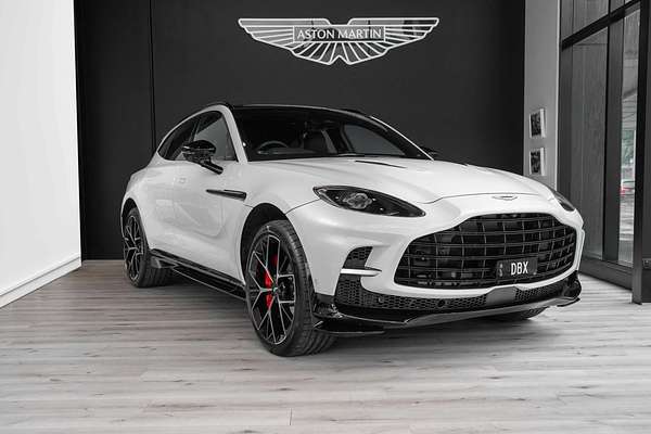 2025 Aston Martin DBX 707