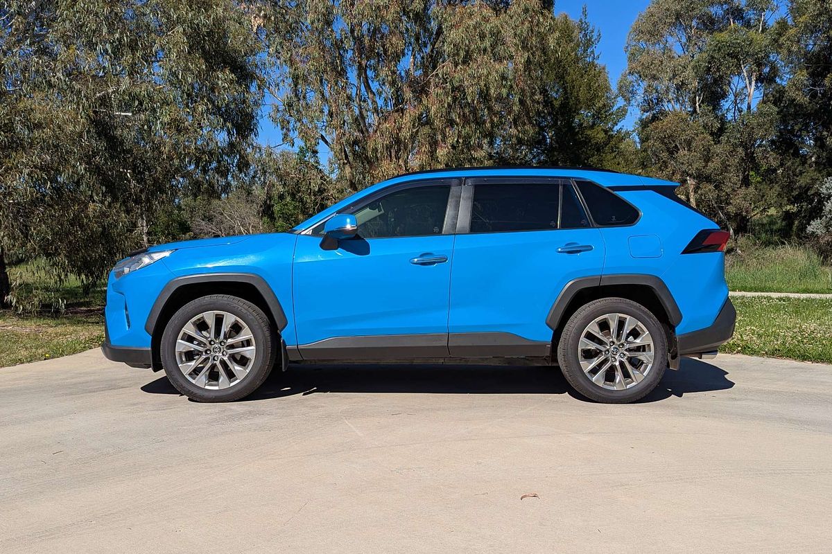 2019 Toyota RAV4 Cruiser MXAA52R