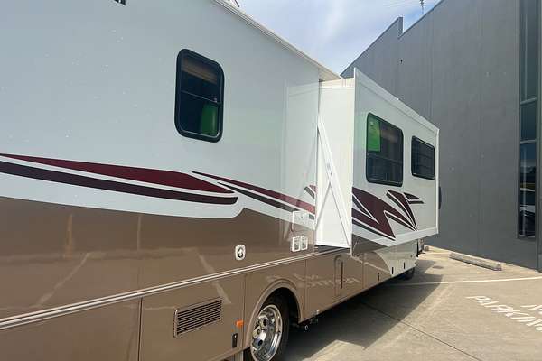 2008 Isuzu N Series NQR 450 Premium 4x2 LWB