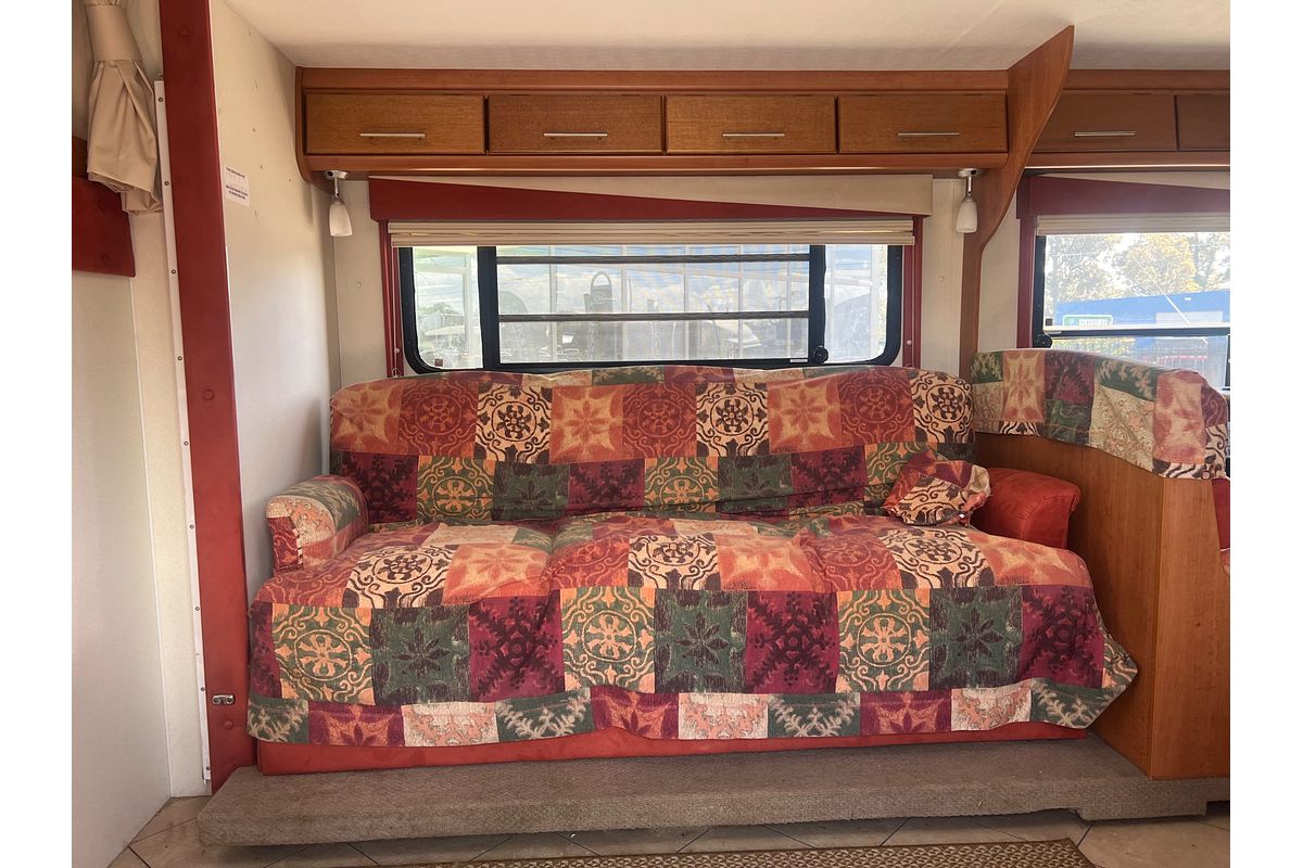 2008 Isuzu N Series NQR 450 Premium 4x2 LWB