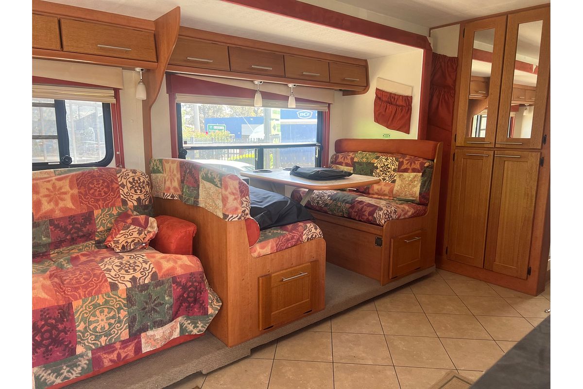 2008 Isuzu N Series NQR 450 Premium 4x2 LWB