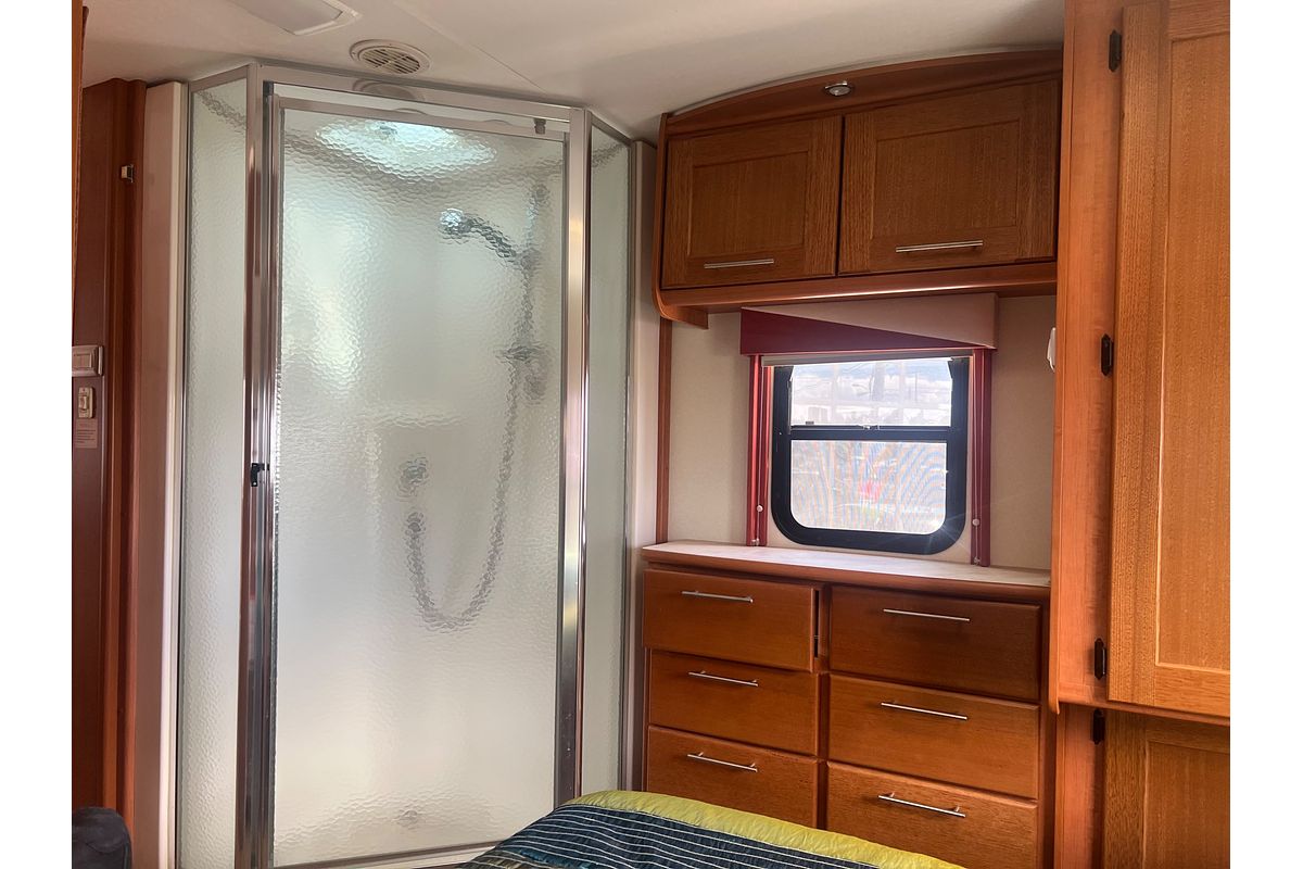 2008 Isuzu N Series NQR 450 Premium 4x2 LWB