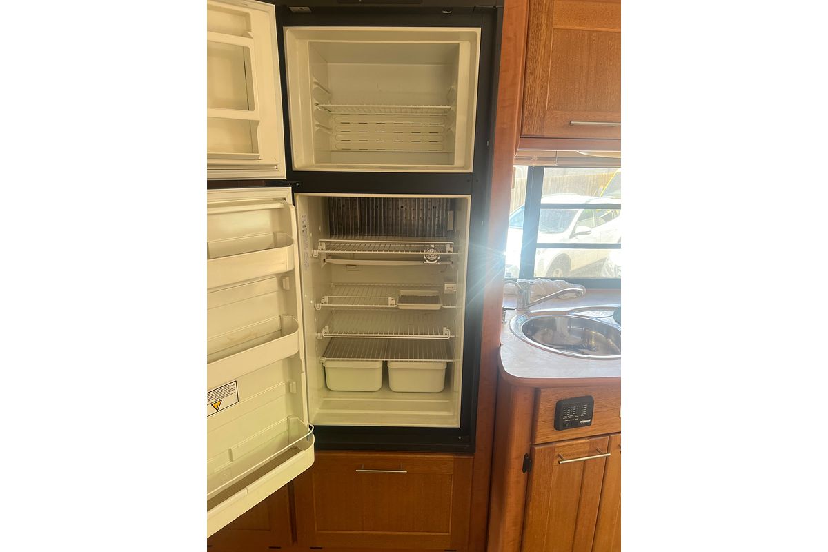 2008 Isuzu N Series NQR 450 Premium 4x2 LWB