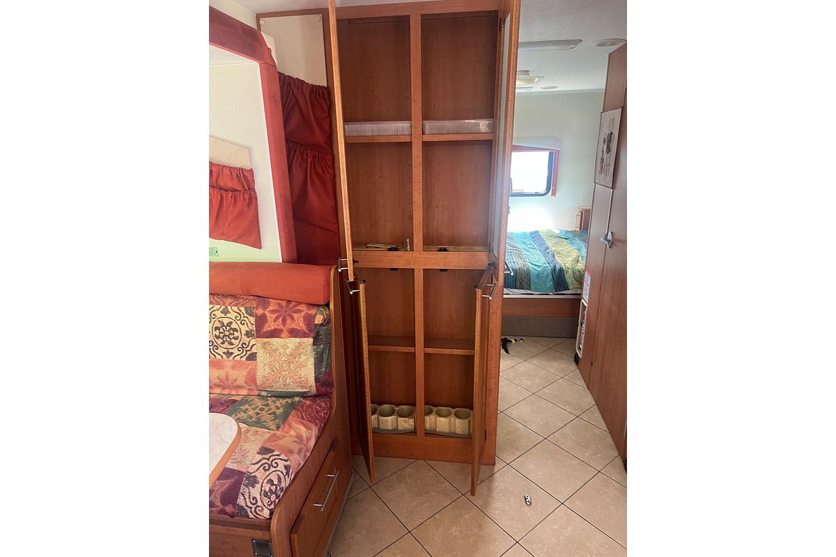 2008 Isuzu N Series NQR 450 Premium 4x2 LWB