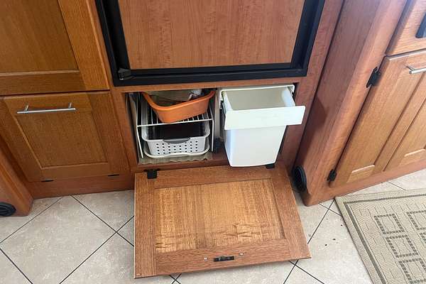 2008 Isuzu N Series NQR 450 Premium 4x2 LWB