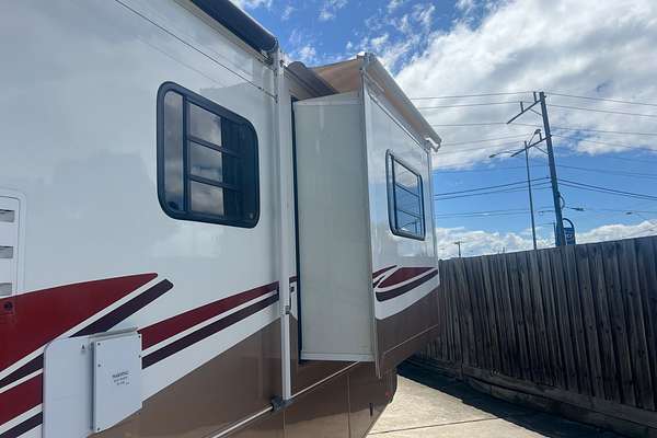 2008 Isuzu N Series NQR 450 Premium 4x2 LWB