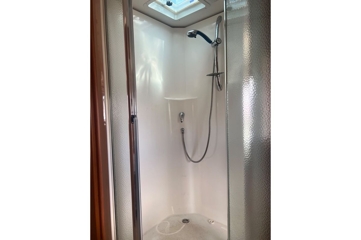 2008 Isuzu N Series NQR 450 Premium 4x2 LWB