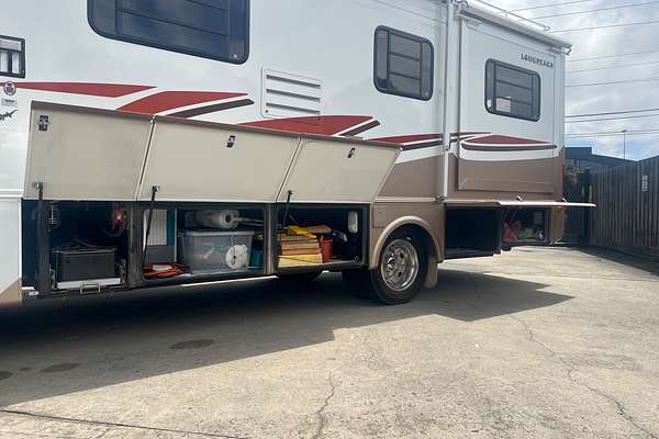 2008 Isuzu N Series NQR 450 Premium 4x2 LWB