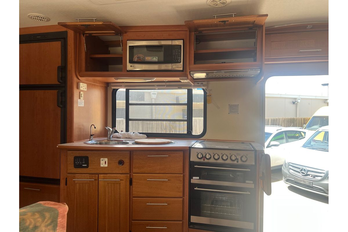 2008 Isuzu N Series NQR 450 Premium 4x2 LWB