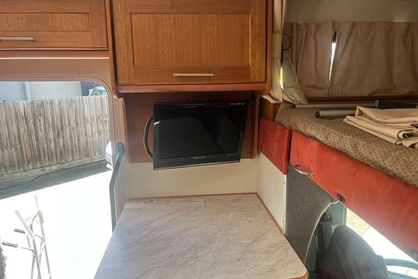 2008 Isuzu N Series NQR 450 Premium 4x2 LWB