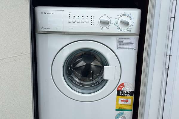 2008 Isuzu N Series NQR 450 Premium 4x2 LWB