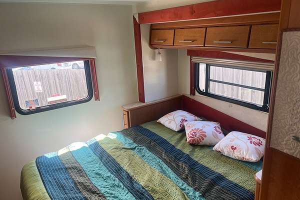 2008 Isuzu N Series NQR 450 Premium 4x2 LWB