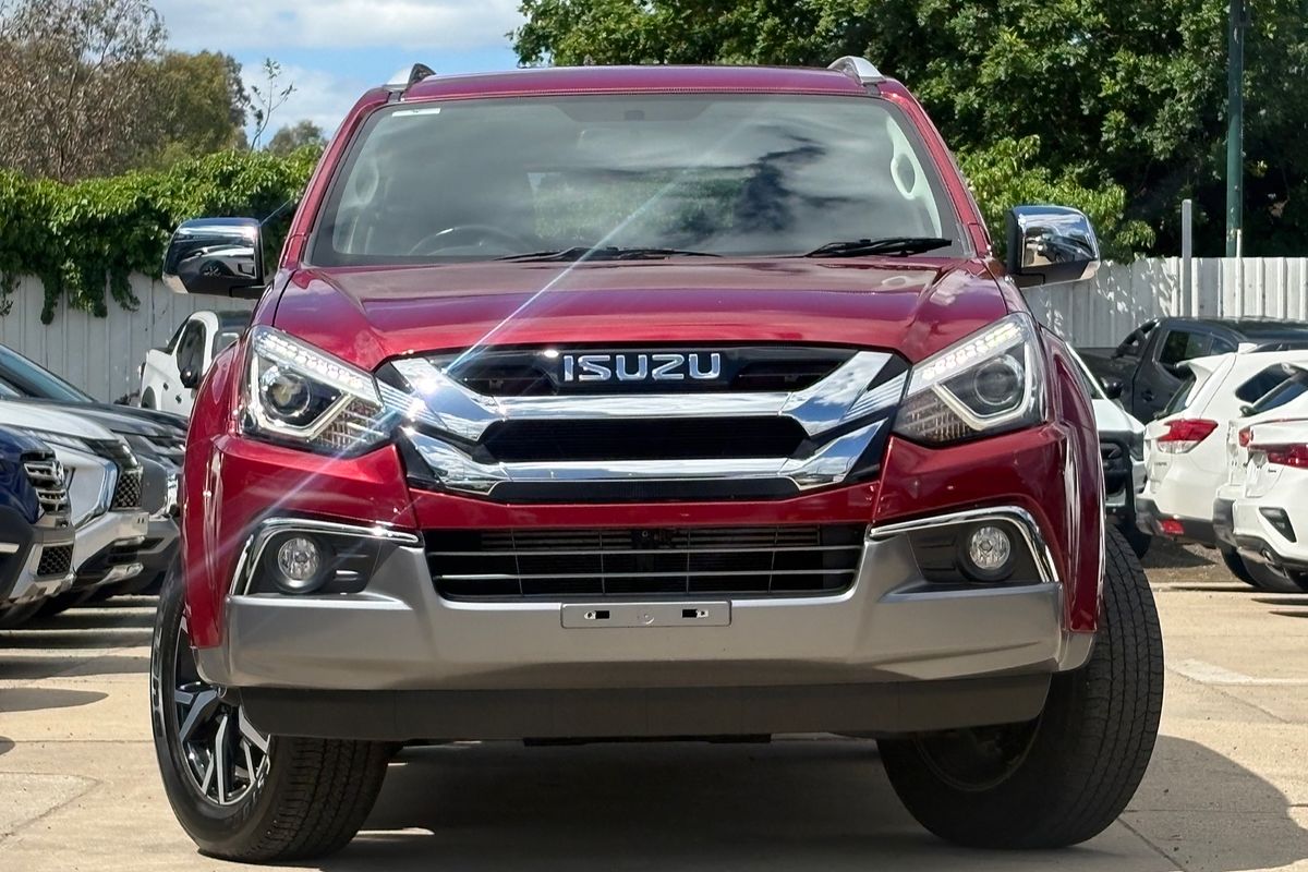 2020 Isuzu MU-X LS-T