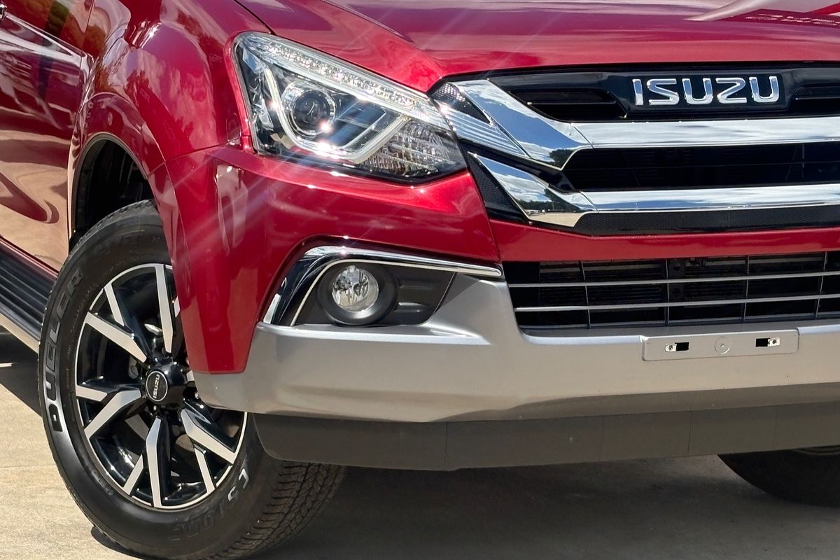 2020 Isuzu MU-X LS-T